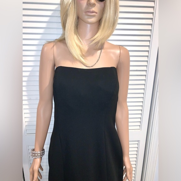 Nicole Miller Elegant Black Strapless long Dress slit with beading Size 10 - Picture 4 of 7